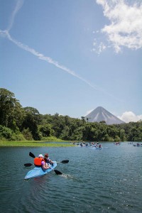 Reiner_Alpizar_5510fe175c313-kayakingtothevolcanoinCostaRica